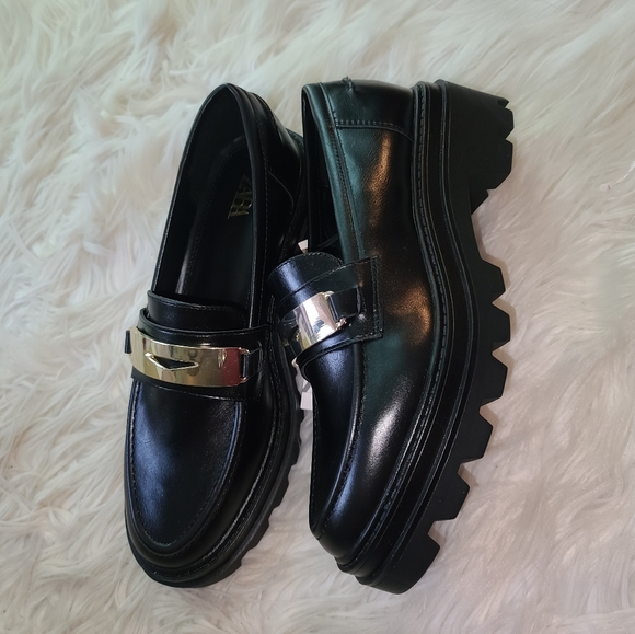 Platform shoes